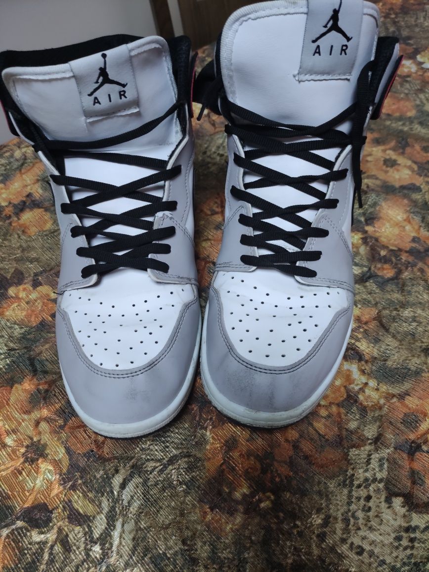 Air Jordan 1 Retro High OG BG "Light Smoke Grey" 2014