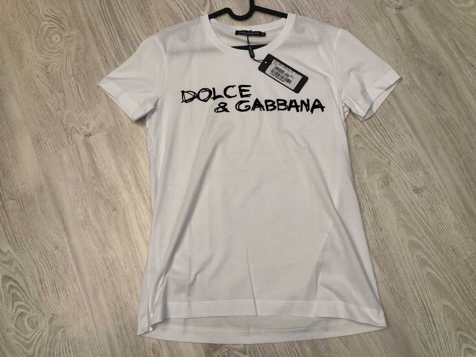 Dolce Gabbana tricou M-L sau 40 italy dama, retail price 385 euro