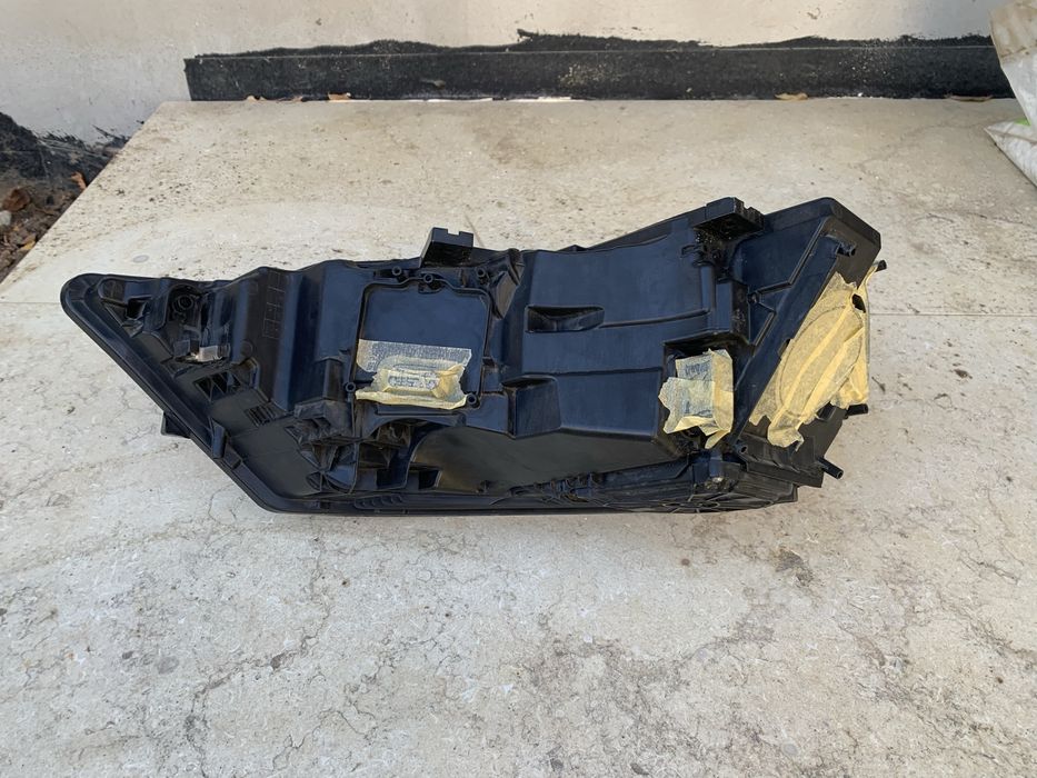 Far Dreapta Audi A8 4N 5D Matrix cod 4N0941036