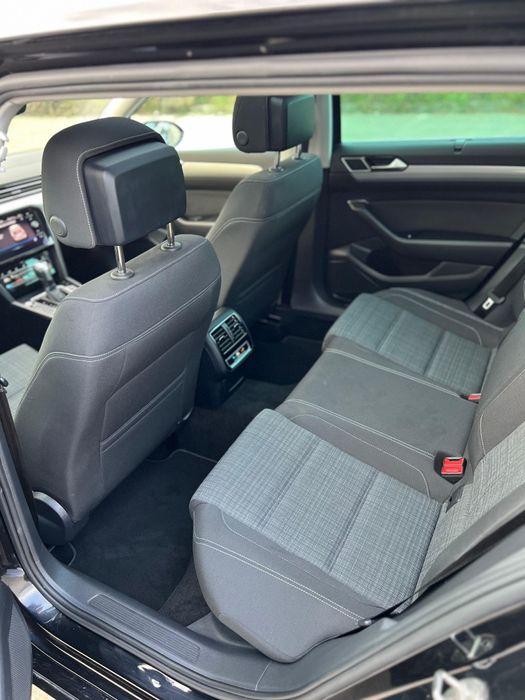 VW Passat B8.5/2.0TDI/150CP/Matrix/BordDigital/Panoramic