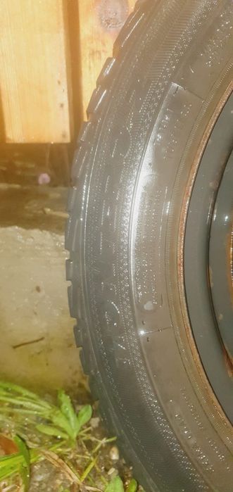 Roti r15 iarna 185 60 r15 Logan