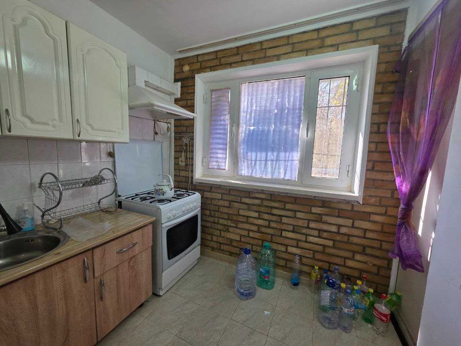 Продаётся 2х комн квартира на 1 этаже Ор-р Университет