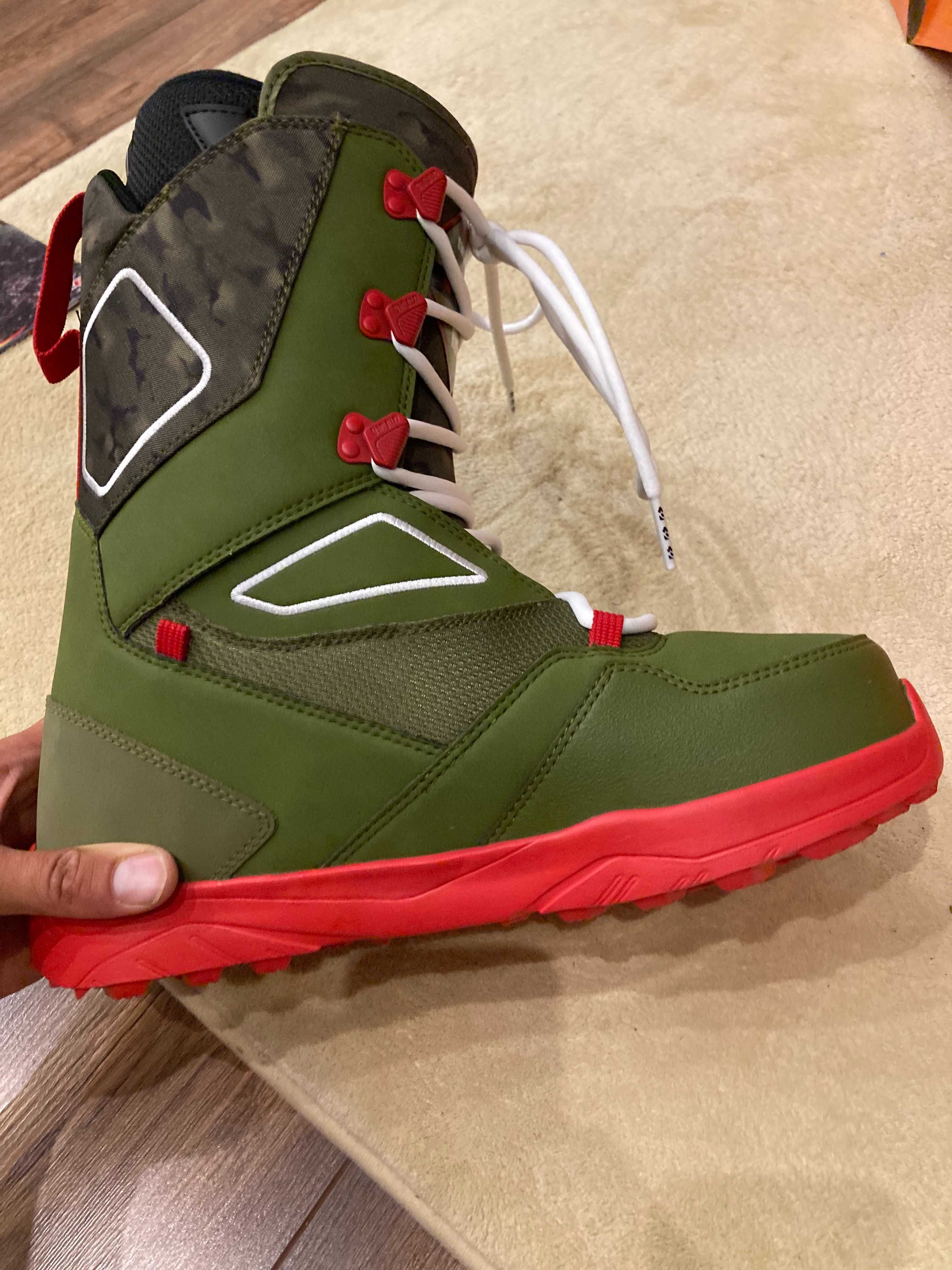 Snowboard boots ThirtyTwo  Light JP  Green EU 45.5