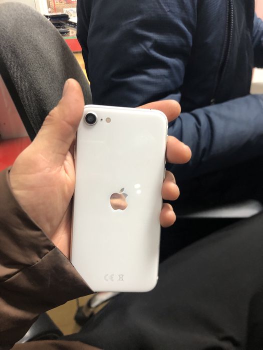 Apple IPhone SE 128gb