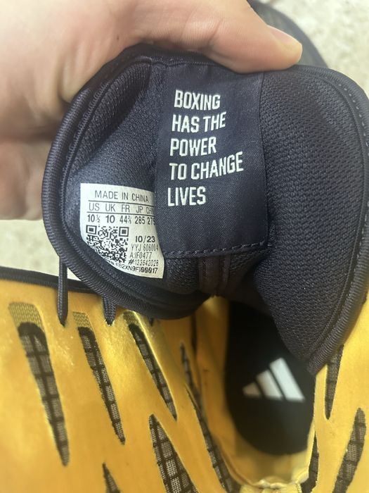 Боксови обувки адидас Box Hog 4