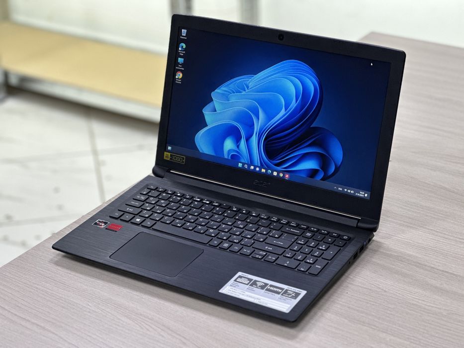 Ноутбук Acer в новом сост. / Ryzen 3 / SSD 256 / 8gb ОЗУ / FullHD