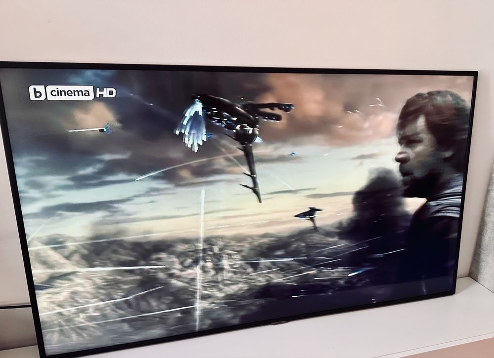 Телевизор Samsung 55 Инча Модел UE55RU7179U