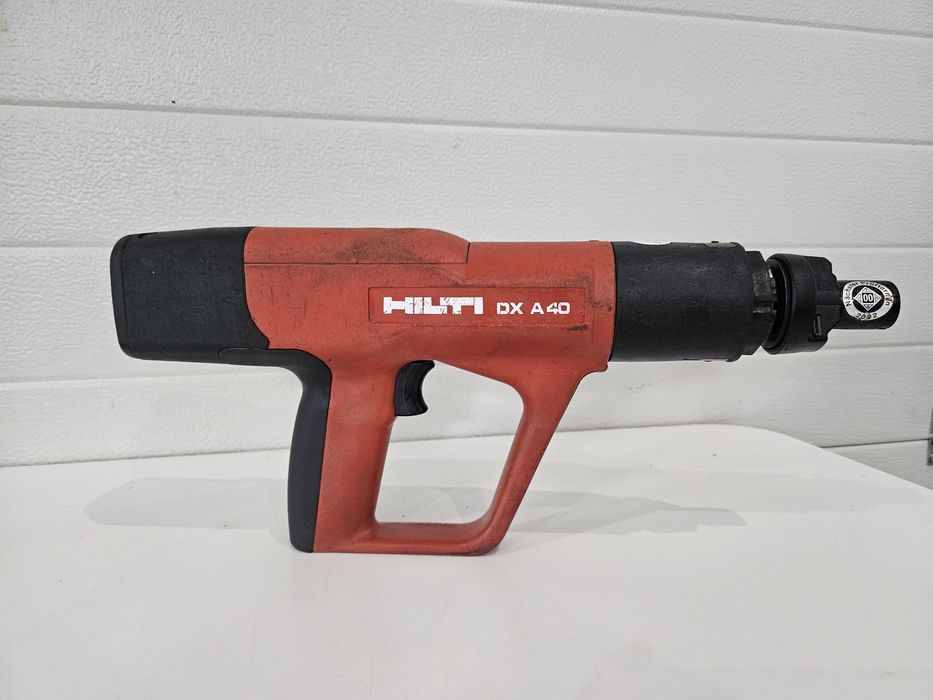 Пистолет за пирони Hilti