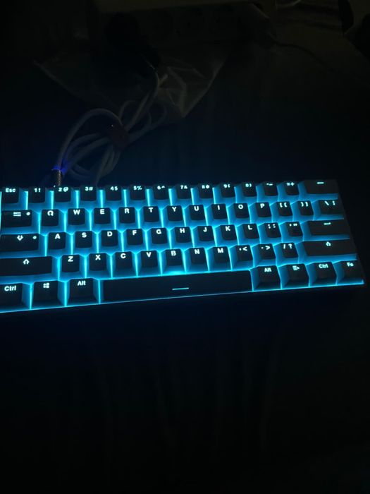 Tastatura qwerty ( nefolosita}