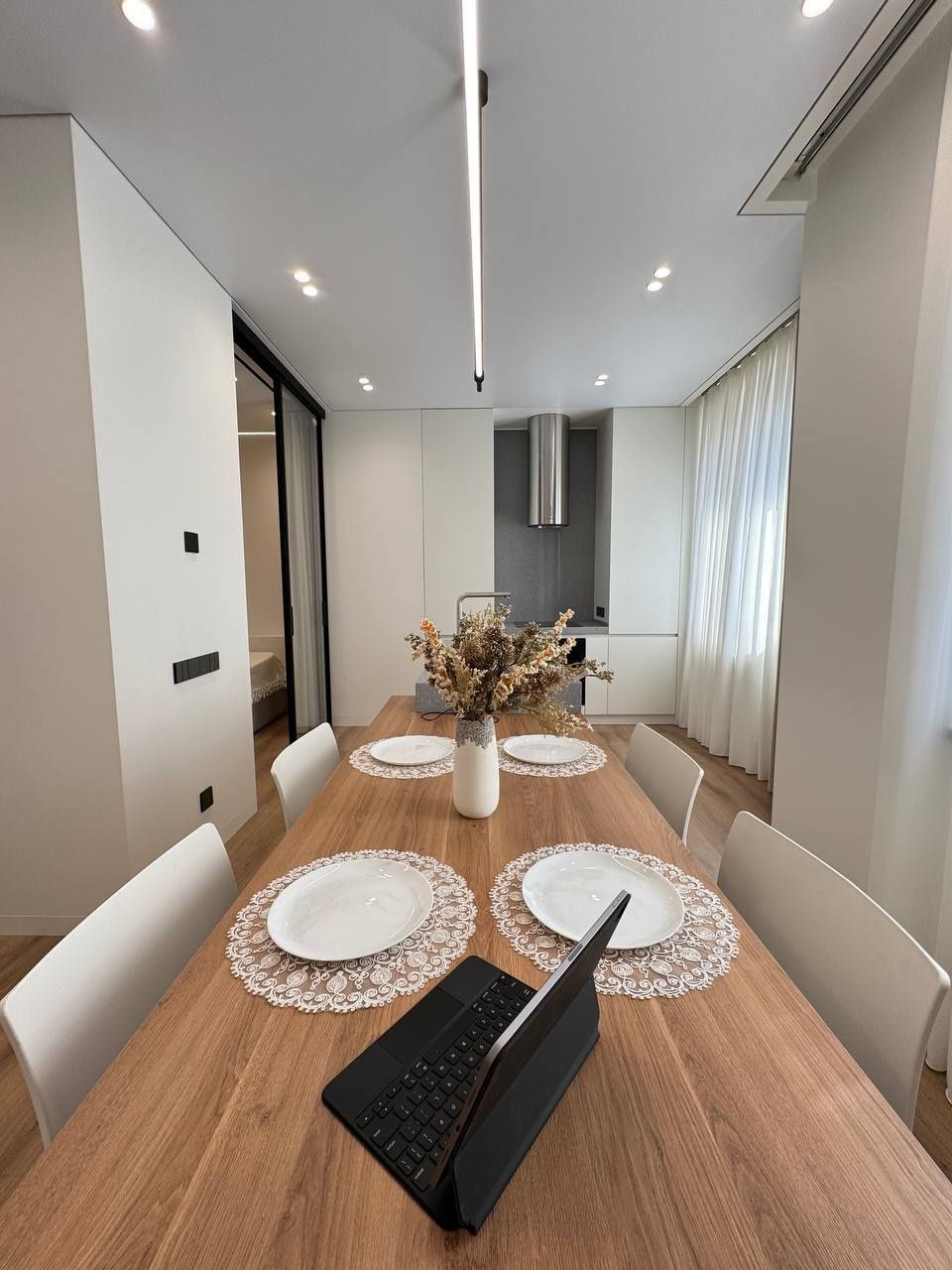 Продается 1в2 ком квартира, ЖК Сайрам, ор-р: Буз базар, 43 м²