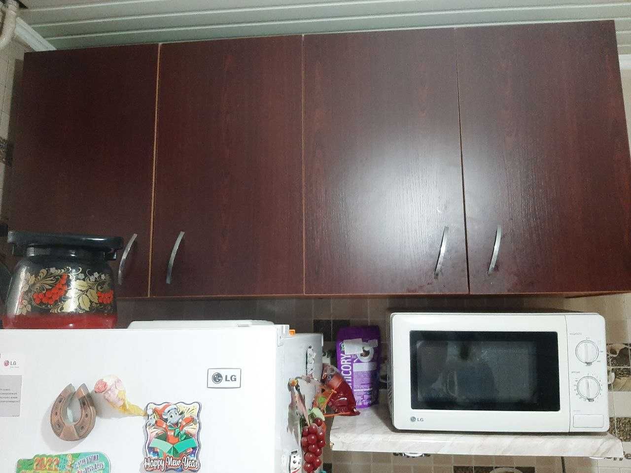 Продается кухонный гарнитур