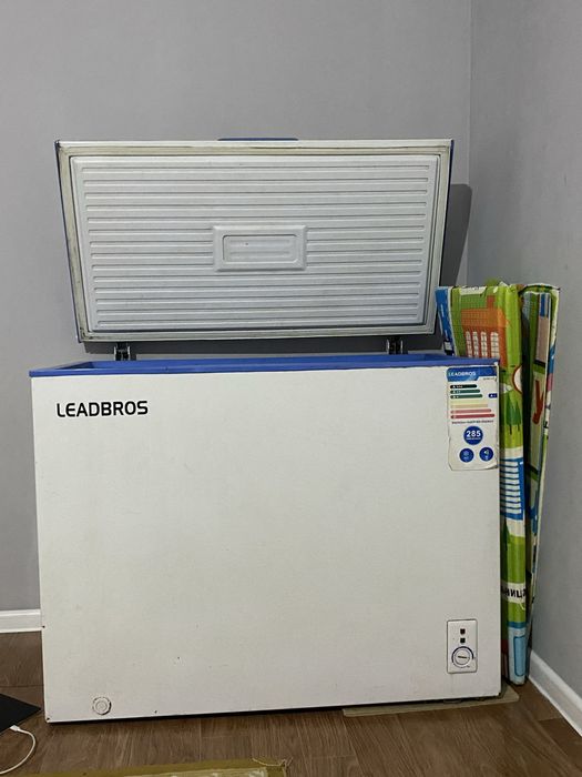 Продам морозильник
