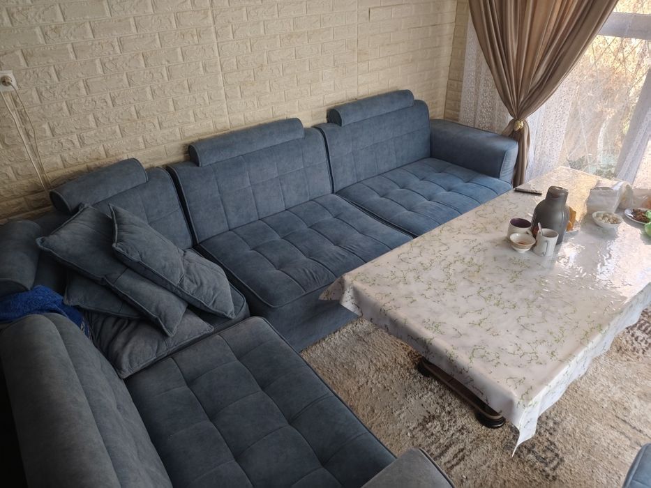 Уголок мощный в хорошем состоянии.