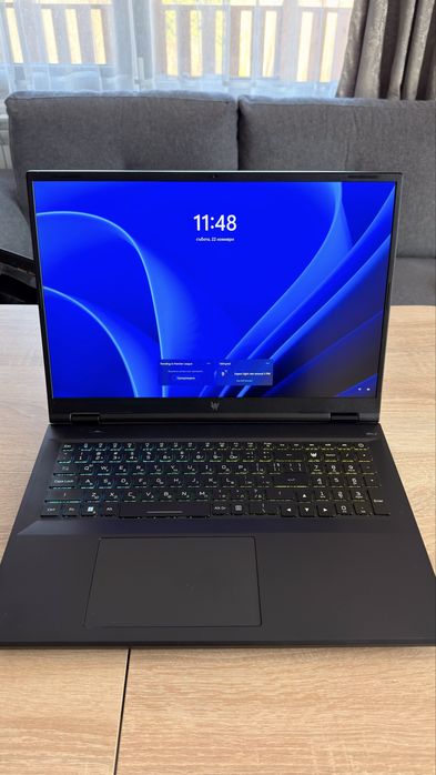 Acer Predator Helios (Predator PHN18-71)