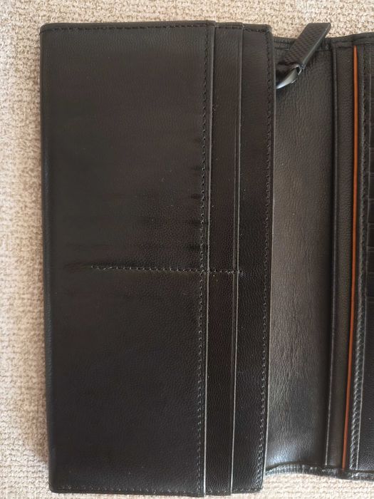 TUMI Chambers Leather Breast Pocket Wallet