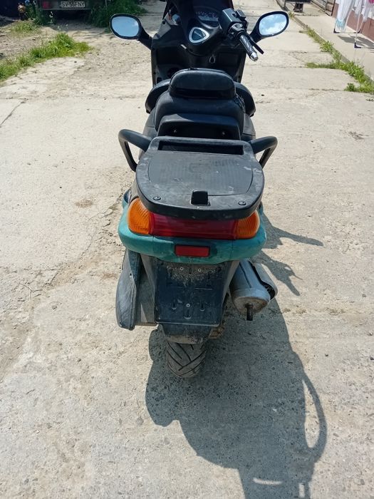 Vând scuter kimco 150cc
