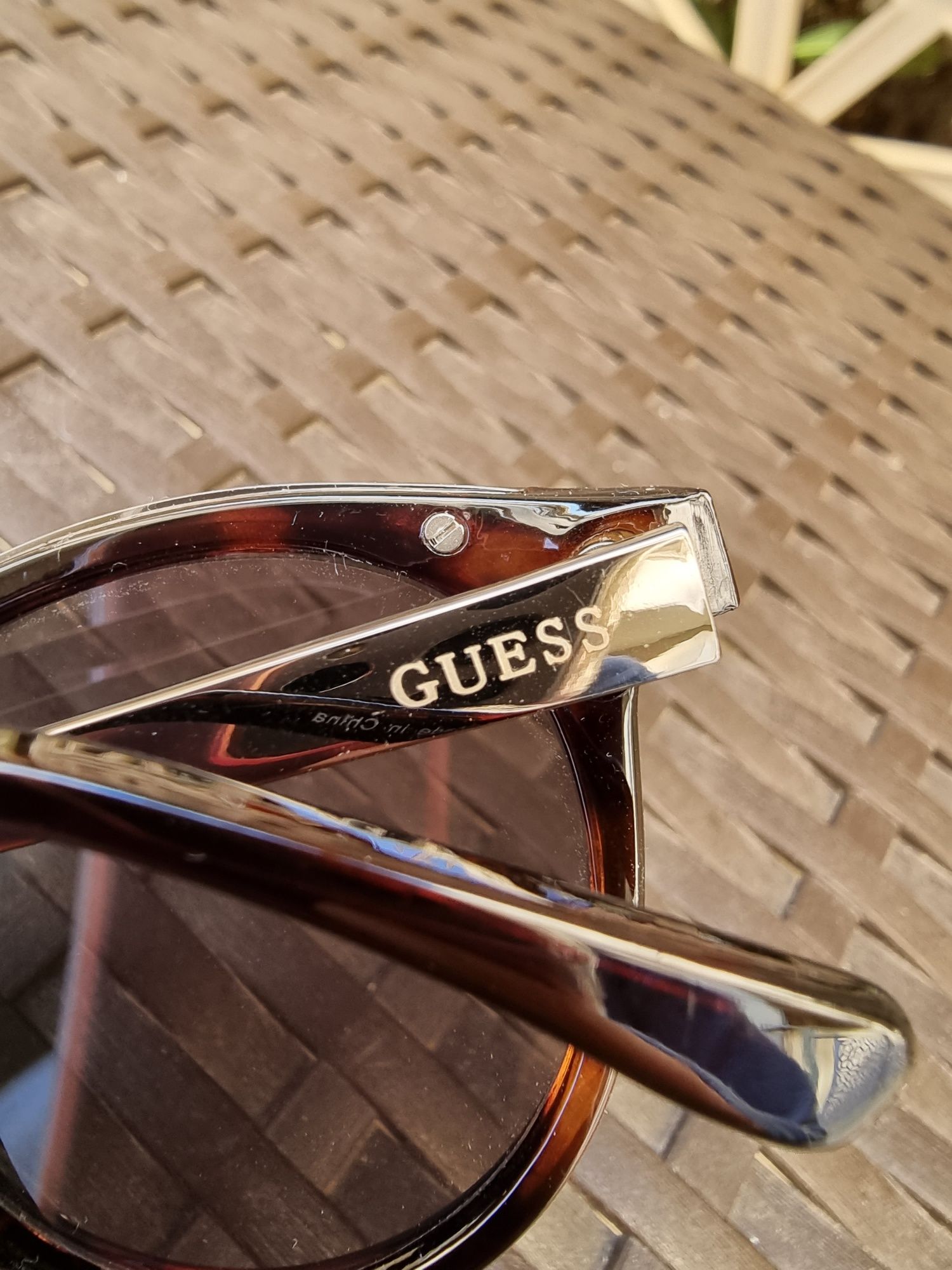 слънчеви очила Guess нов оригинал синьо стъкло