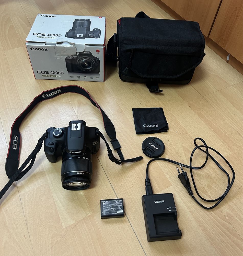 ПРОДАВАМ* Фотоапарат CANON EOS 4000D- пълен комплект+ ПОДАРЪК чанта