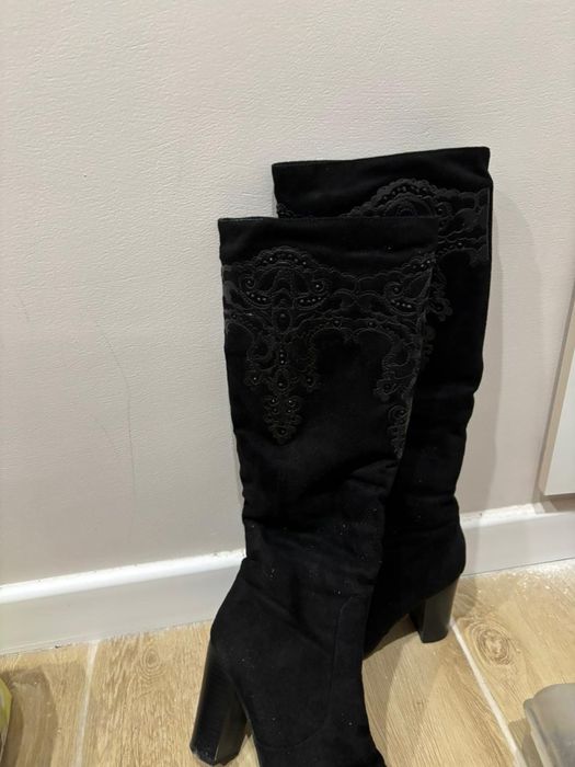 Продам зимние сапоги