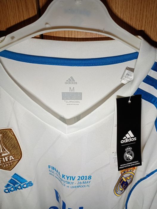 Vând bluză Real Madrid Cristiano Ronaldo 2018 preț negociabil