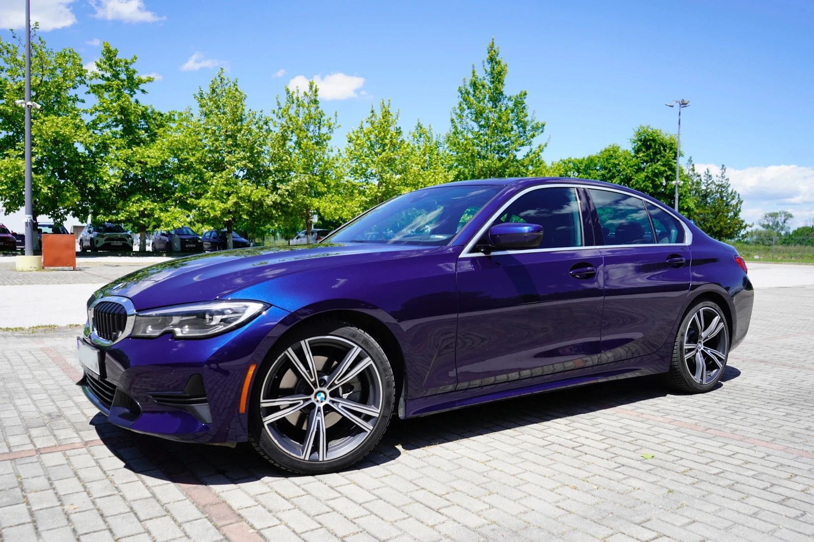 BMW 330 xDrive/KEYLESS/ Virtual Cockpit/ Sport Line