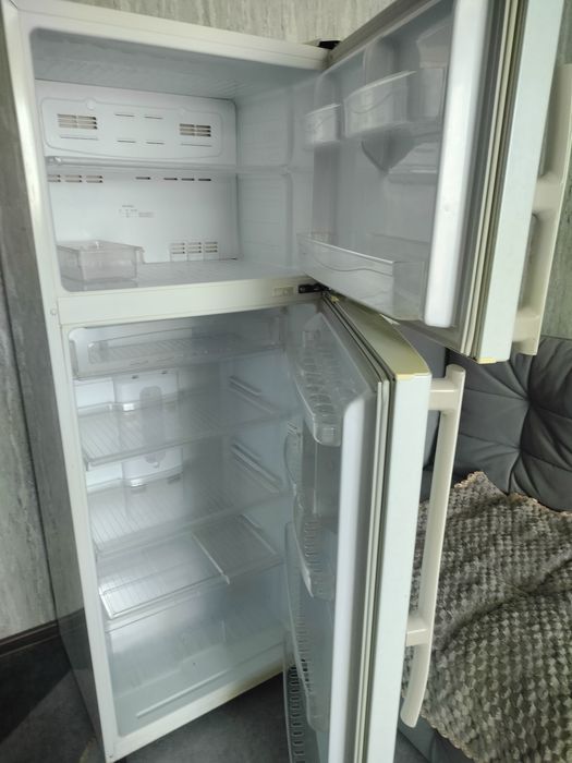 Продам холодильник б/у