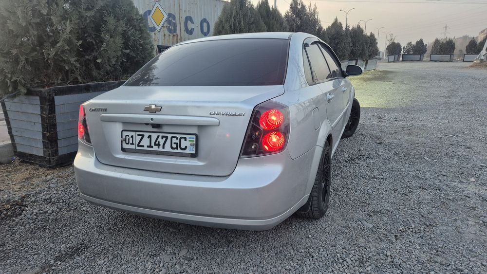 Lacetti 1.8 2010 idiyalni
