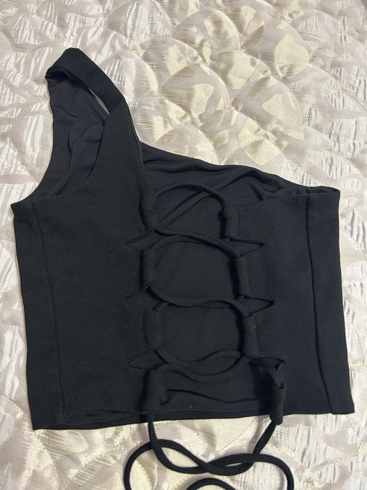 Дамско бюстие с едно рамо