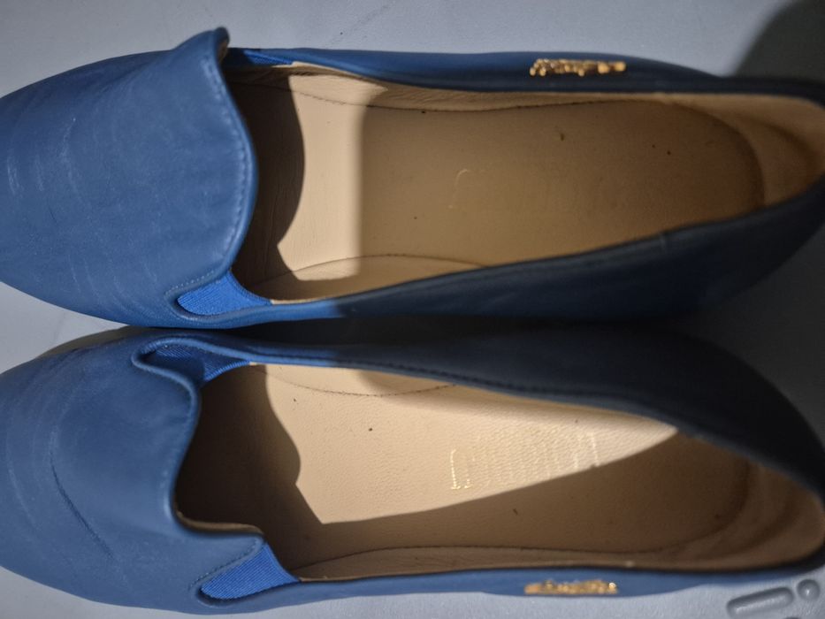 Balerini Loriblu, marime 36- 37, se preteaza la un picior ingust.