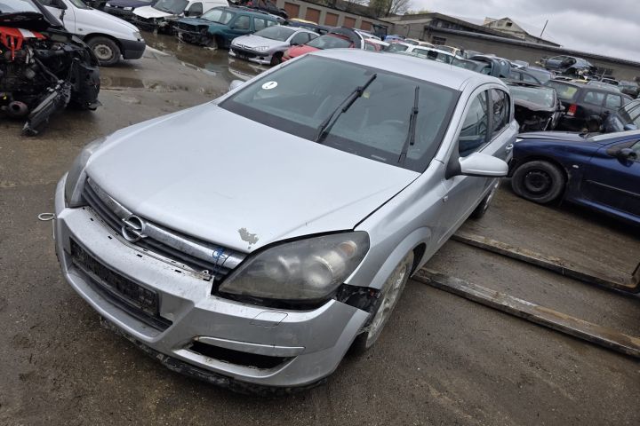 Far dreapta Opel Astra H