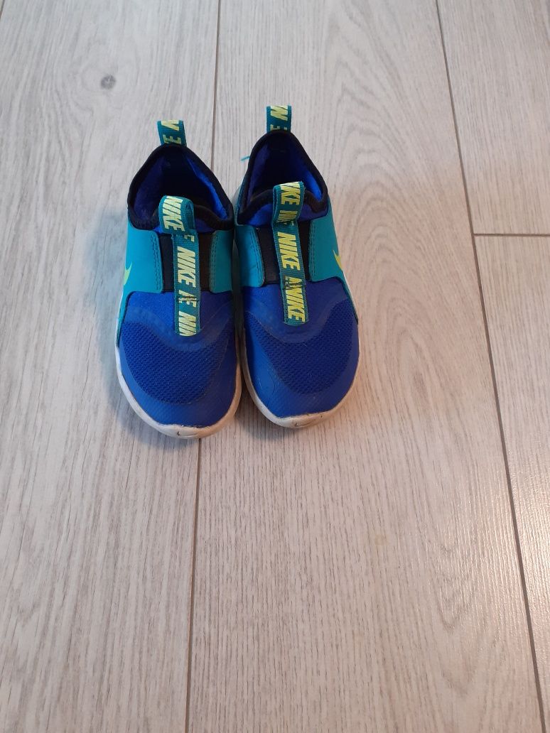 Маратонки Nike 27,5 кецове H&М ,нови сандали Nike protect