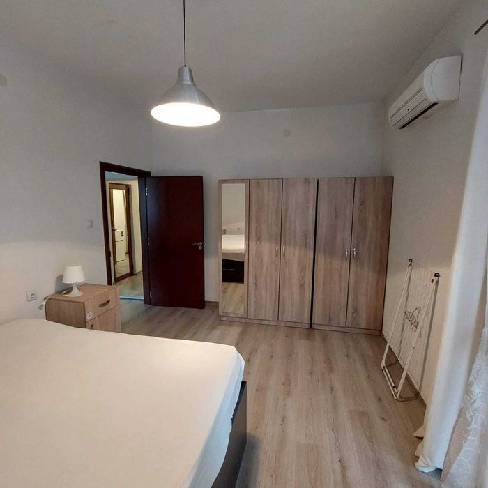 Дава се под наем Двустаен апартамент в Пловдив, Център - 50 кв.м за 375 € - Снимка #3