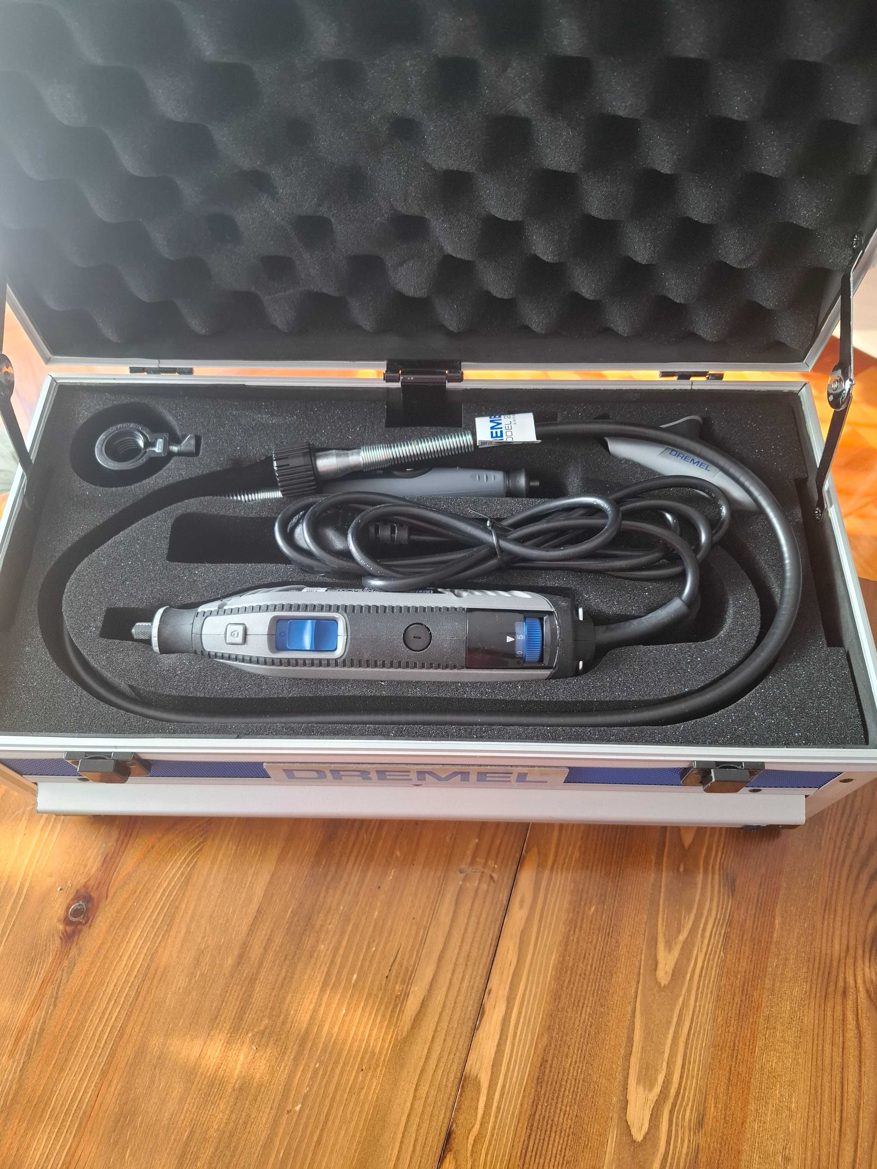 Мултифункционален инструмен Dremel 4250-6/128 НОВ