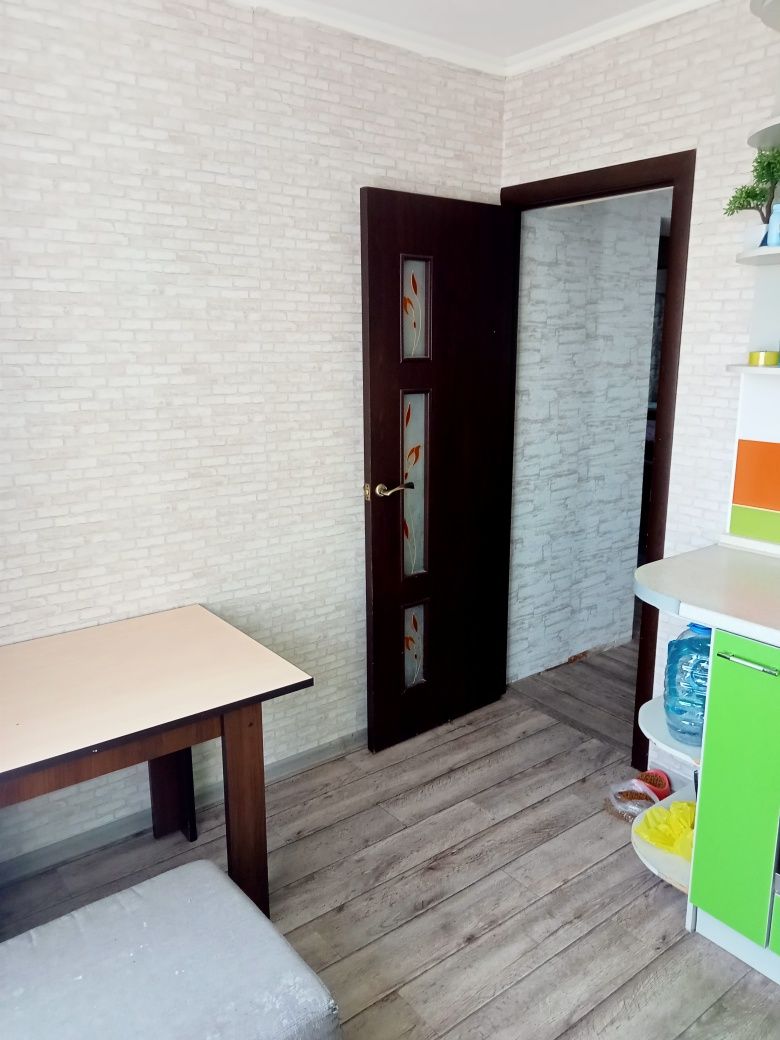 Продам квартиру 3комн. 3 мкр.10в