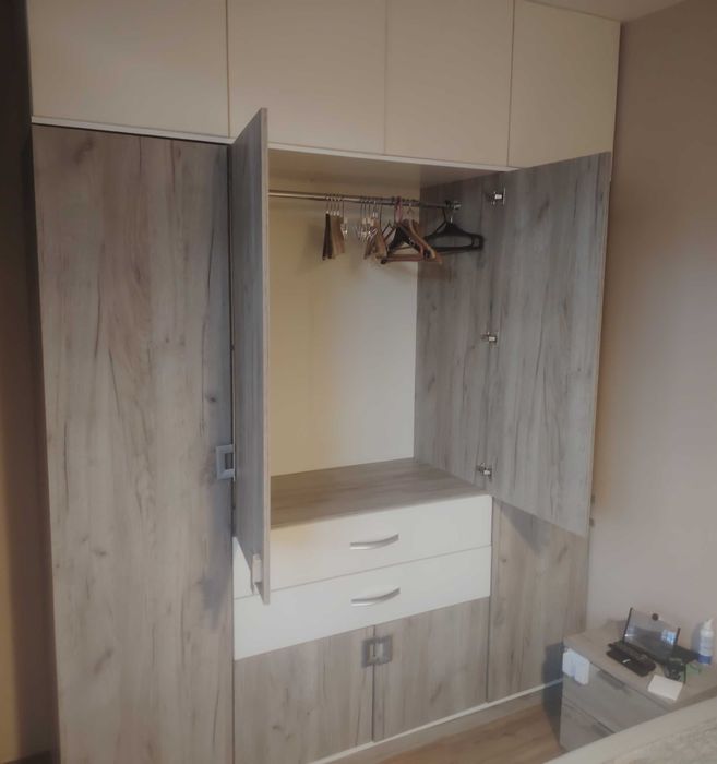 Гардероб четирикрилен Ш200/В210/Д55