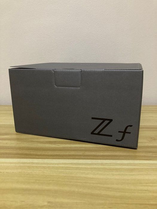 Nikon ZF Fullframe Mirrorless Kit cu Obiectiv 40mm f/2 SE Nikkor