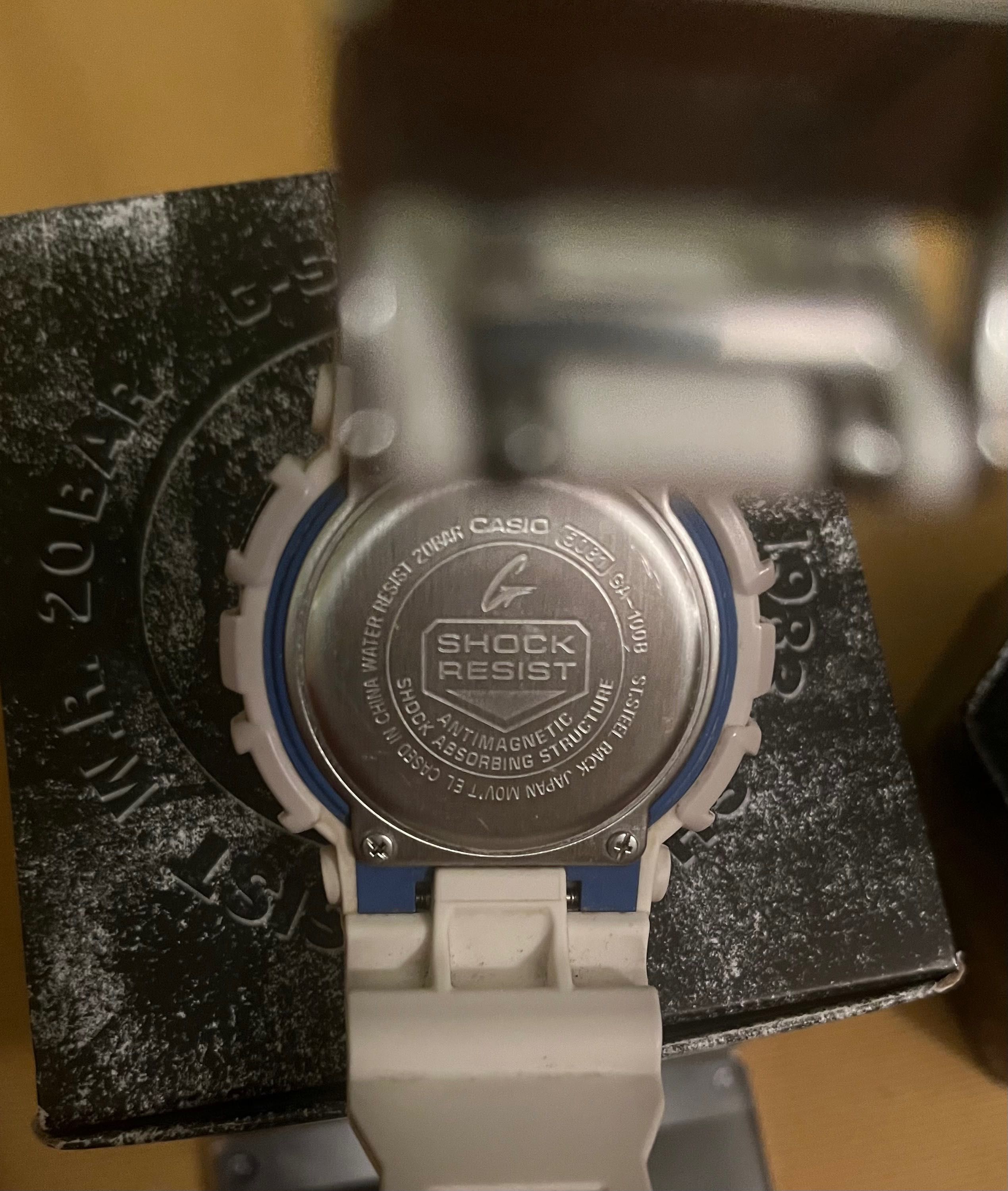 G-shock часовник