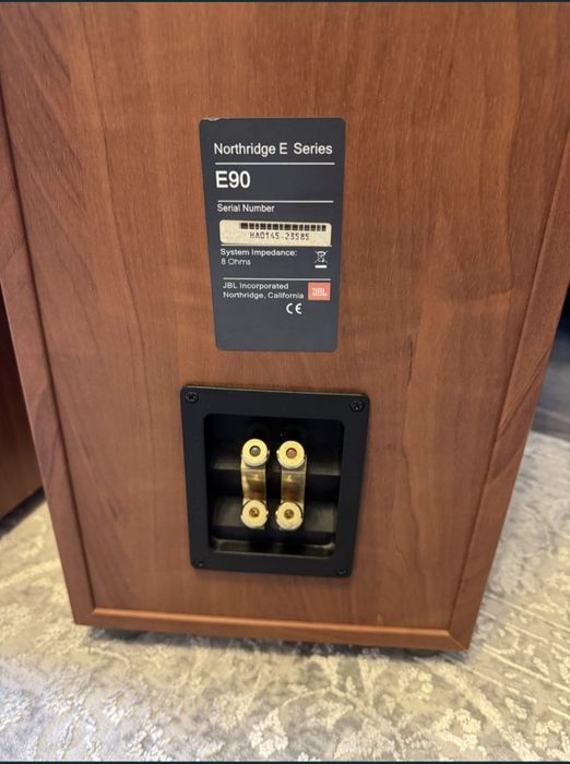 Boxe JBL E-90 Northbridge