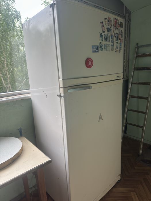 Продам холодильник