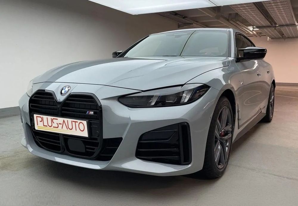 BMW M4 Facelift! Leasing si credit extern la pretul net fara TVA! Garantie!