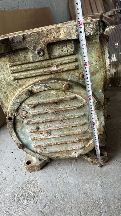 Редуктор червячный Ч 125,Ч 160,ч100 продам передач число 31.5
