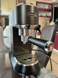 Espressor de cafea manual Delonghi Dedica