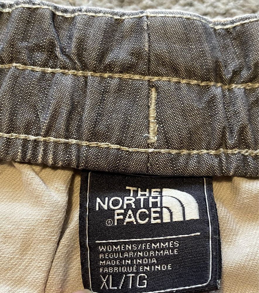 Pantaloni scurți de damă The North Face, XL