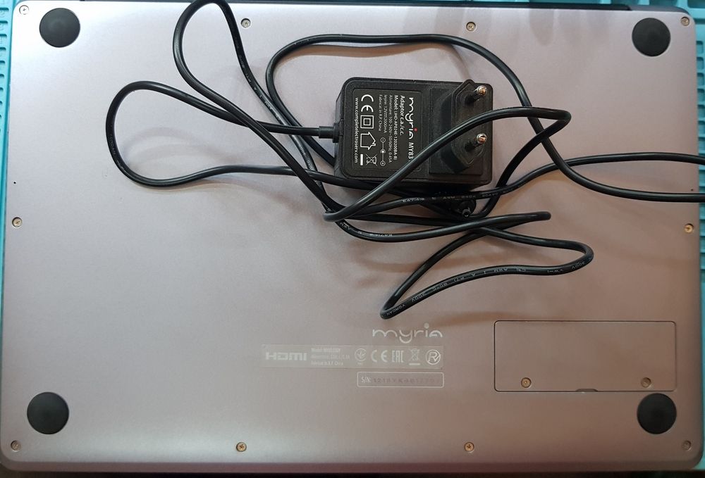 Laptop Myriad MY8315GY display spart