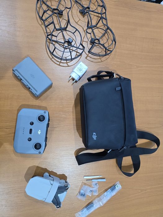 Drona DJI mini 2 fly more combo
