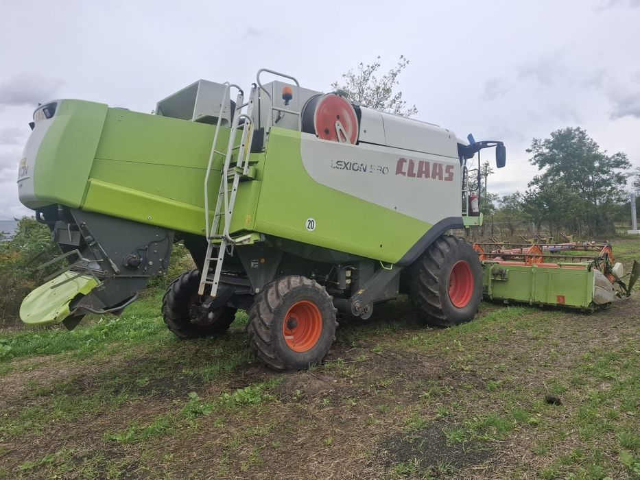 Combina Claas Lexion 530
