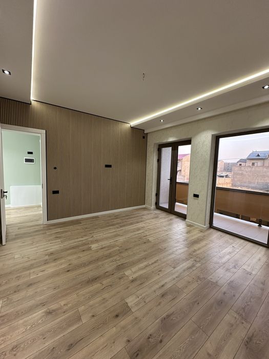 Замона 2,5 сот 5 хона 2 этаж