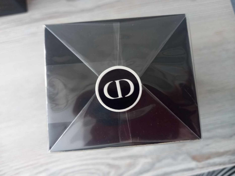 SAUVAGE DIOR New. Nouveau 100ML