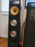 Boxe de podea Bowers &Wilkins 683
