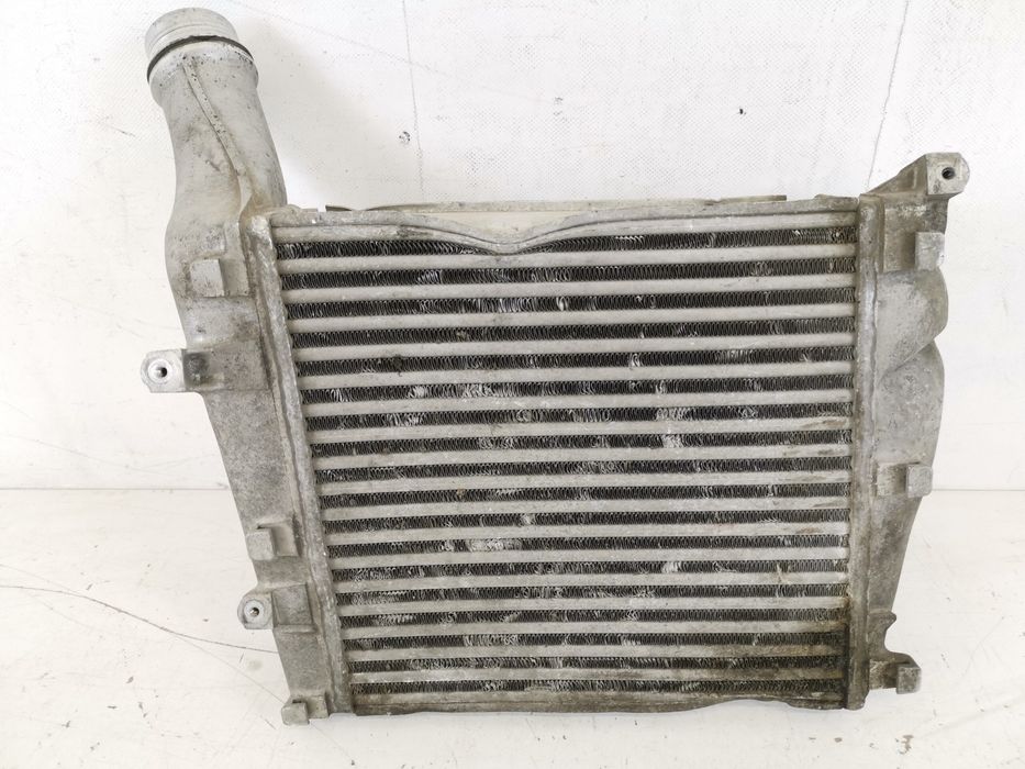 Интеркулер Радиатор Порше Кайен / Porsche Cayenne Оригинален